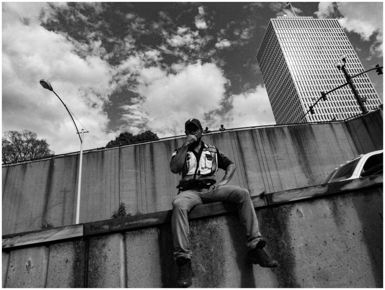 Street photo in Nashville, United States by Caleb Breaux