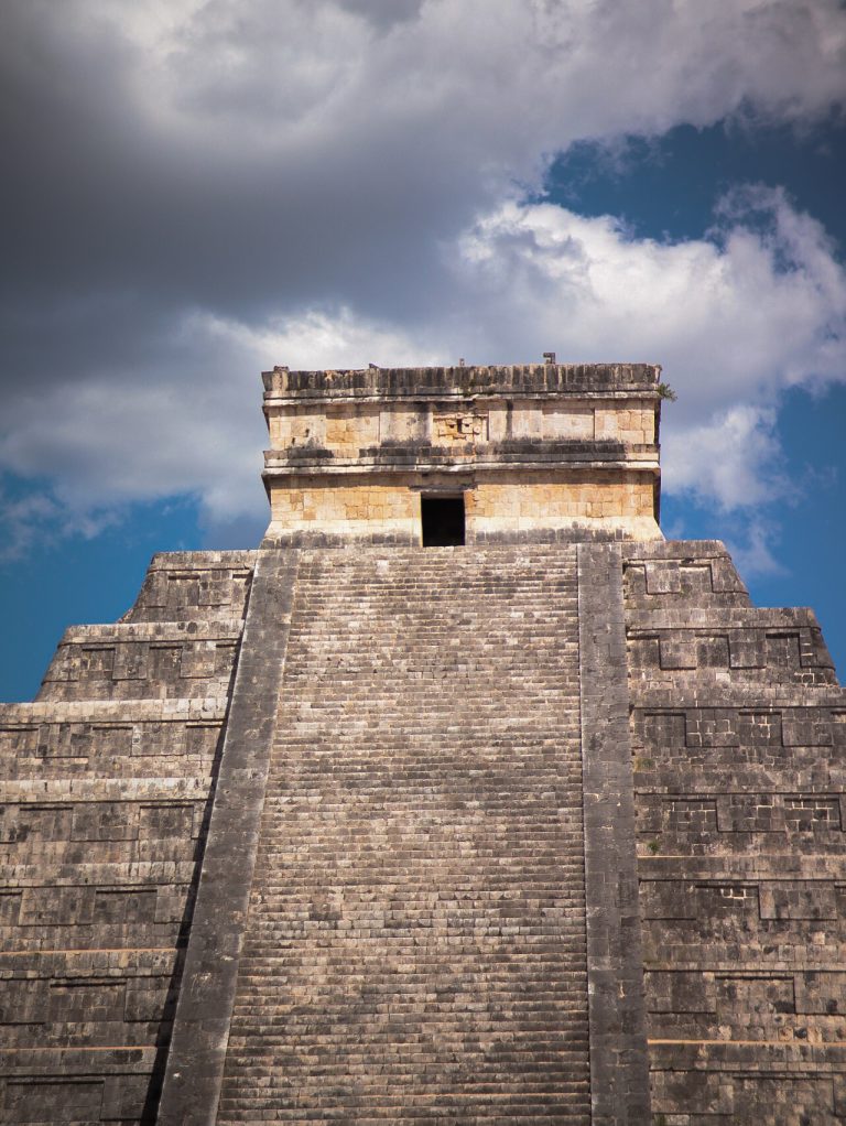 Street photo in Chichén-Itzá, Mexico by Samantha Ortega