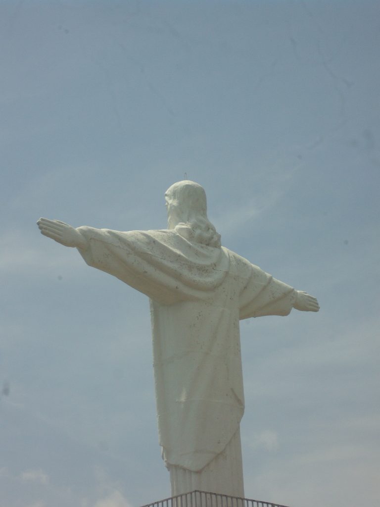Street photo in Socorro, Brazil by João Gabriel Moraes