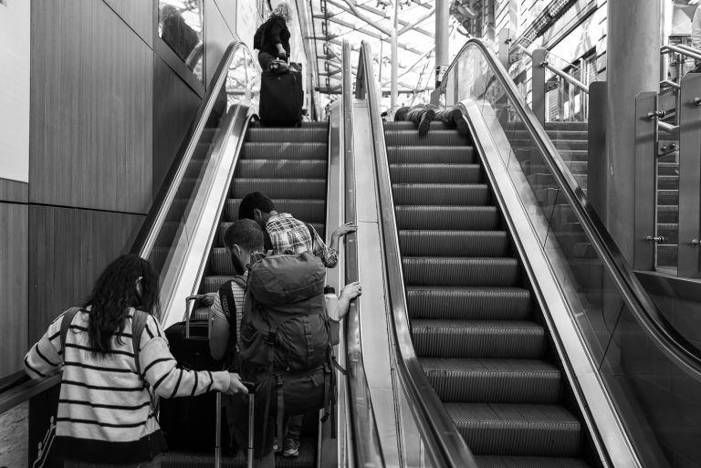 Street photo in Edinburgh, United Kingdom by Robert Haines