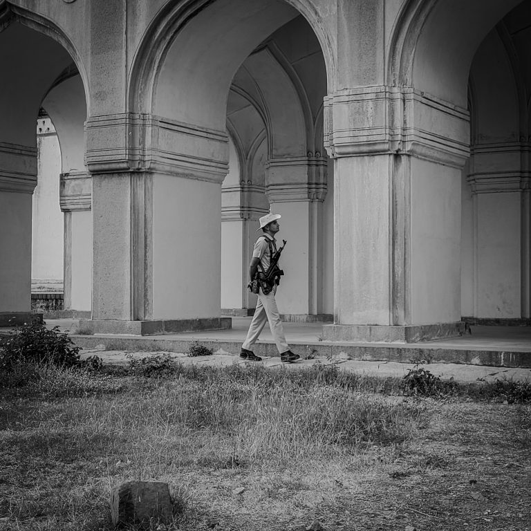 Street photo in Hyderabad, India by Selva Kumar