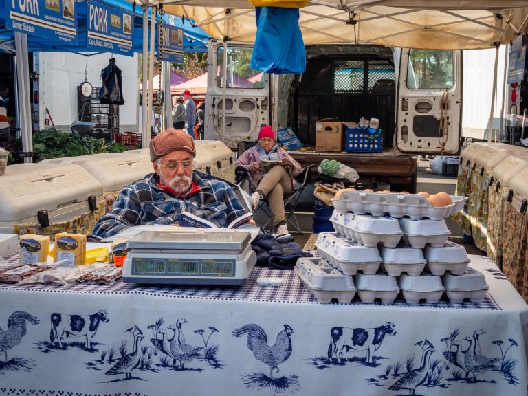 Street photo in Woodbridge, United States by Leo Crespo