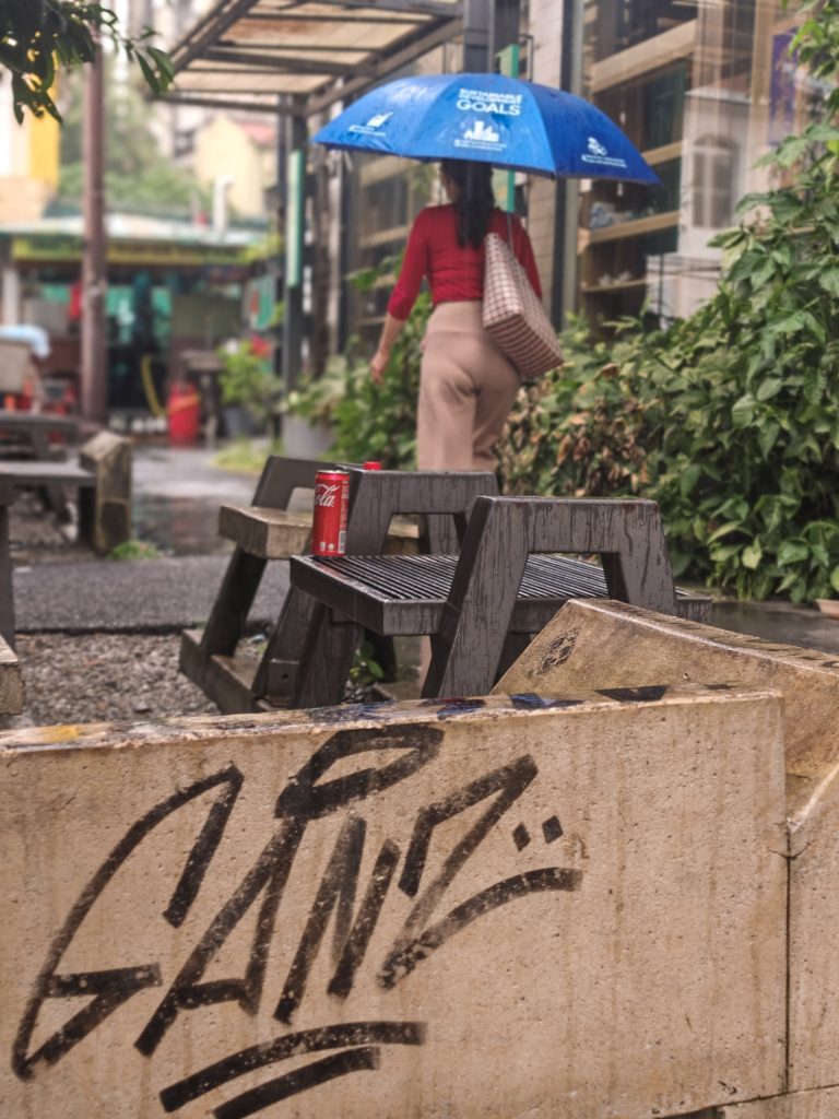 Street photo in Kuala Lumpur, Malaysia by Arnaz M. Khairul