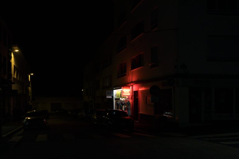 Street photo in Lorient, France by Julian Barthes