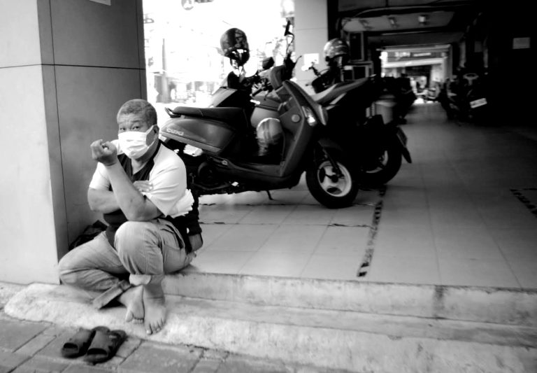 Street photo in Tainan, Taiwan by Nik TAN