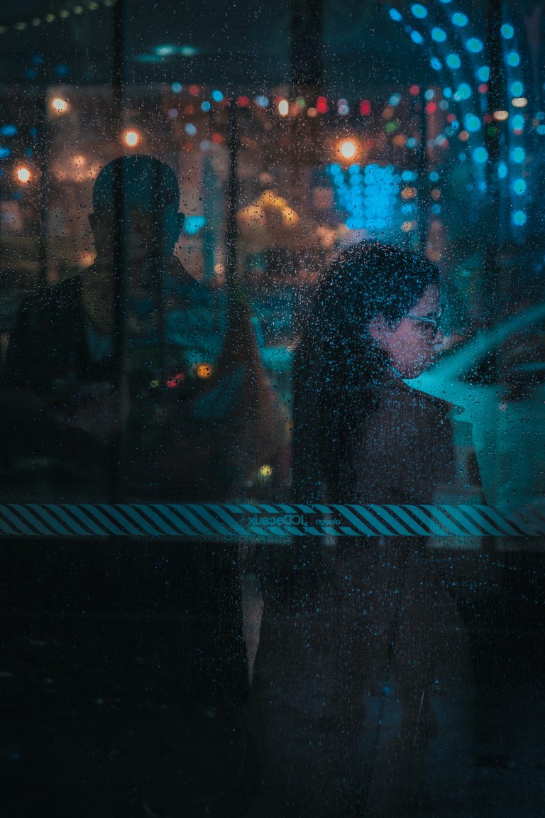 Street photo in Montreuil, France by David Makima