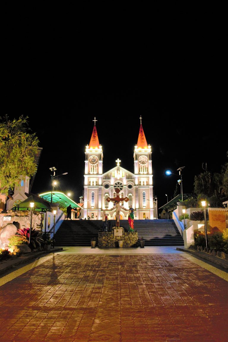 Photo by Aries Aliwalas