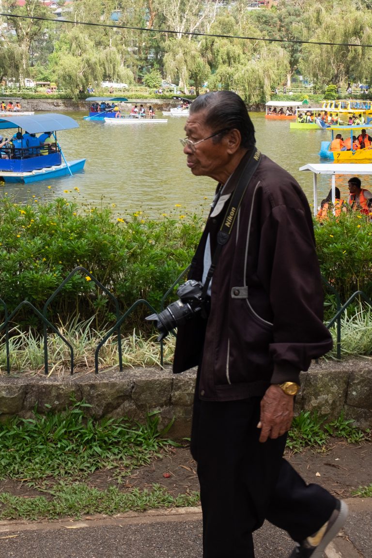 Street photo in Baguio, Philippines by Arthur Liam