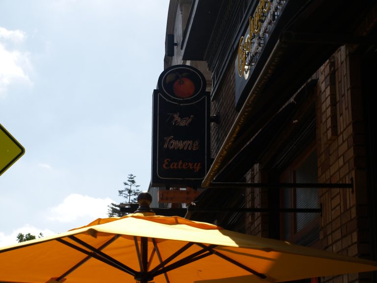Street photo in Orange, United States by Michael Kazmark