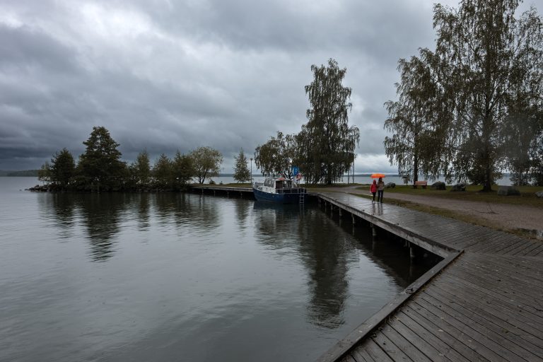 Street photo in Lahti, Finland by Denis Roche