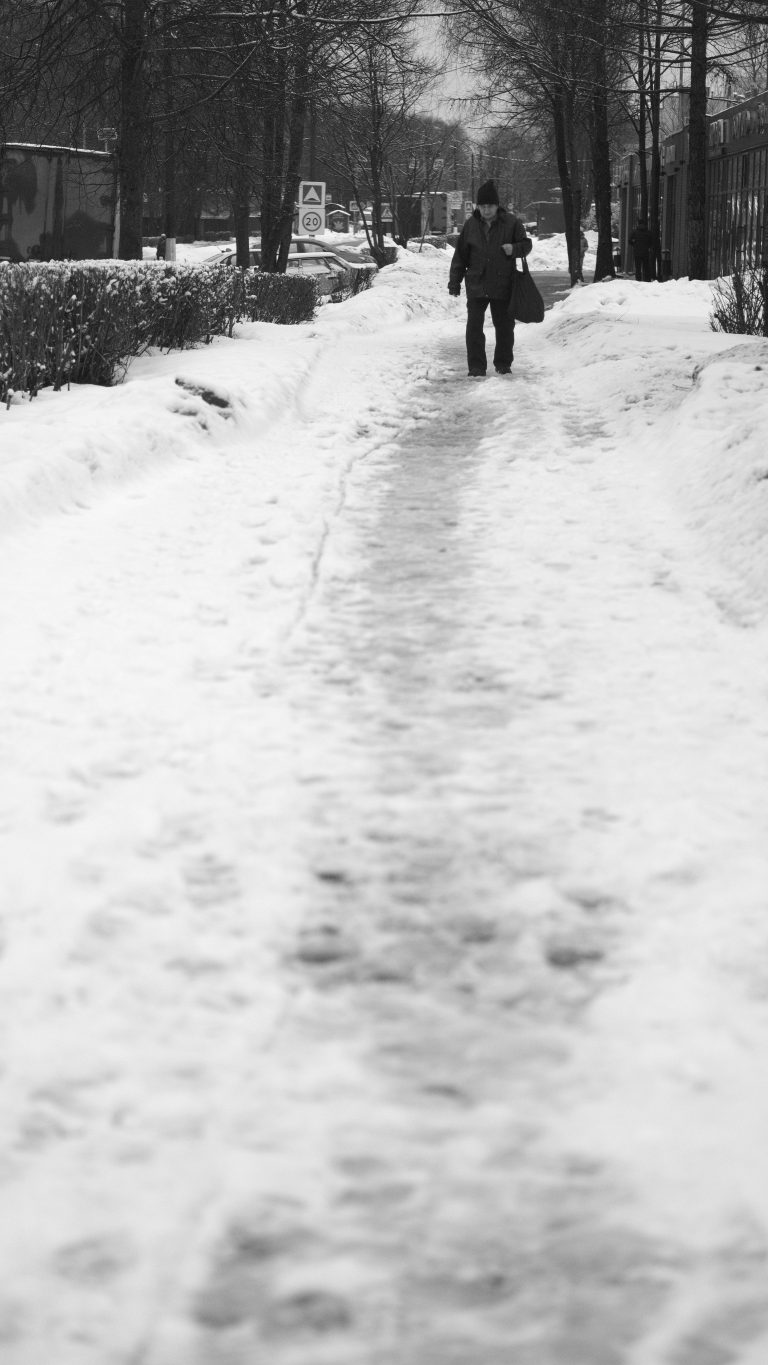 Street photo in Noginsk, Russia by Feroce Boscaiolo