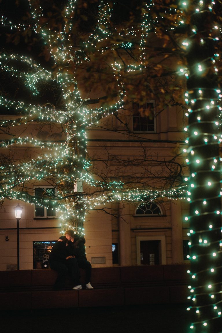 Street photo in Warsaw, Poland by Alek Jedliński