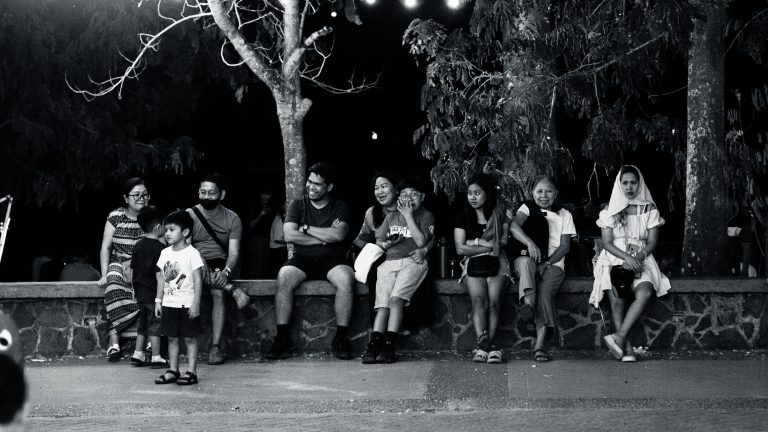 Street photo in the Philippines by Isaiah Talens