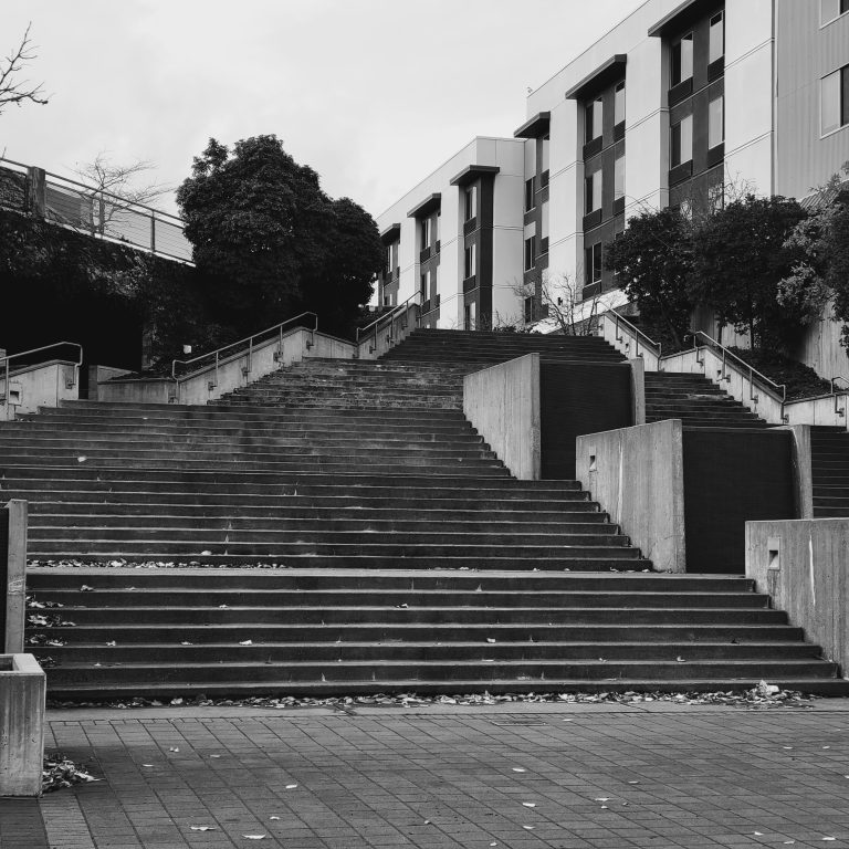 Street photo in Bremerton, United States by Brian Norris
