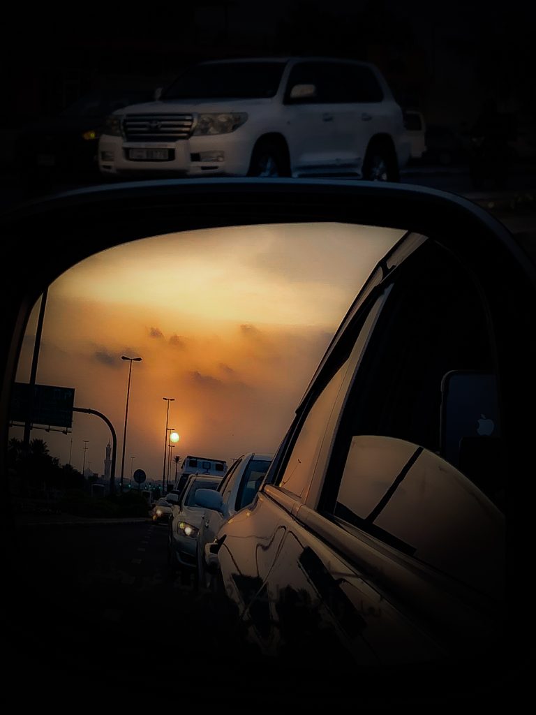 Street photo in Dubai, United Arab Emirates by Lawrence Angelo Navarro