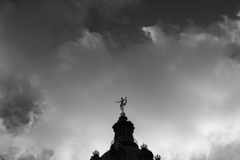 Street photo in Berlin-Charlottenburg-Wilmersdorf, Germany by Frank Berlin