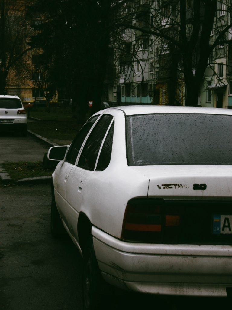 Street photo in Zhytomyr, Ukraine by Illia Hrabovets