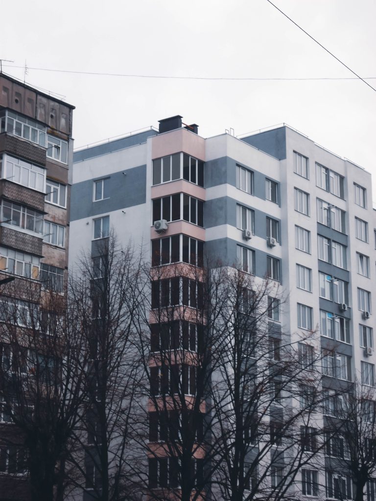 Street photo in Zhytomyr, Ukraine by Illia Hrabovets