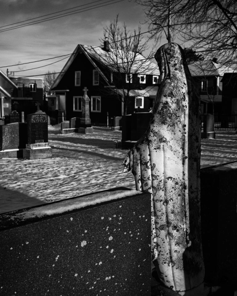 Street photo in Mont-Joli, Canada by Mylene Savard