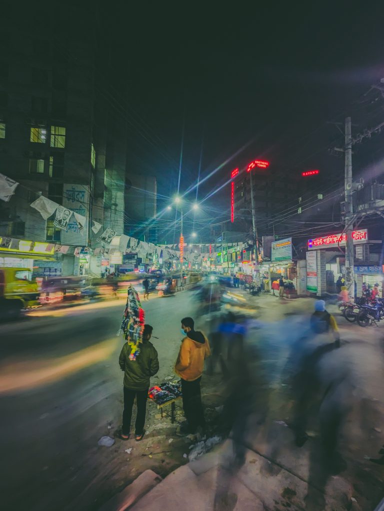 Street photo in Rangpur, Bangladesh by Raian Jihad