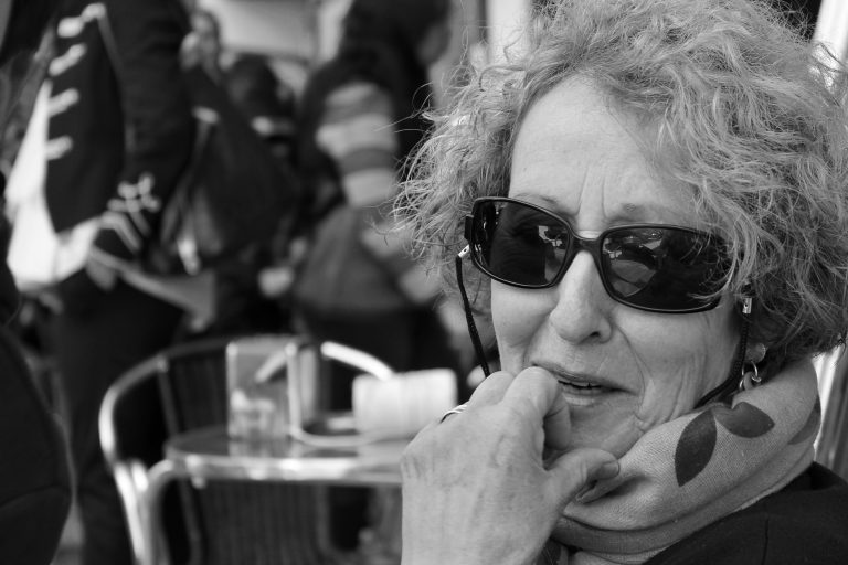 Street photo in León, Spain by Mario Arroyo