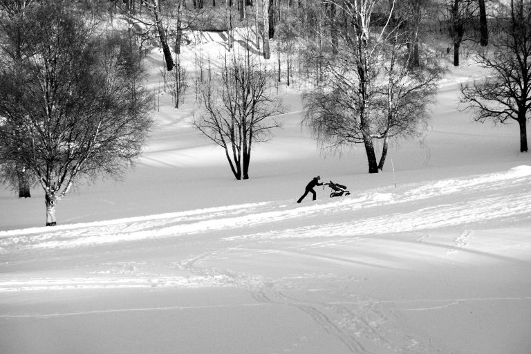 Street photo in Bogstad lake, Norway by Roham Rasai