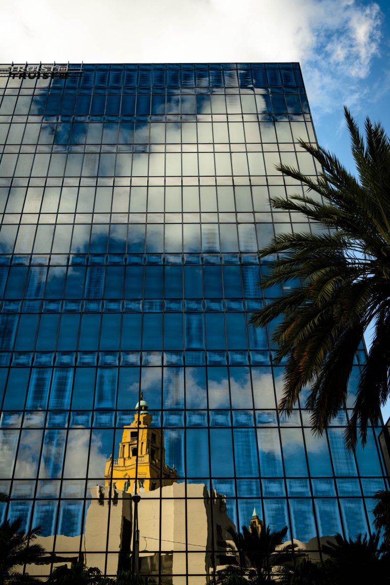 Street photo in Coral Gables, United States by Bryan Downing