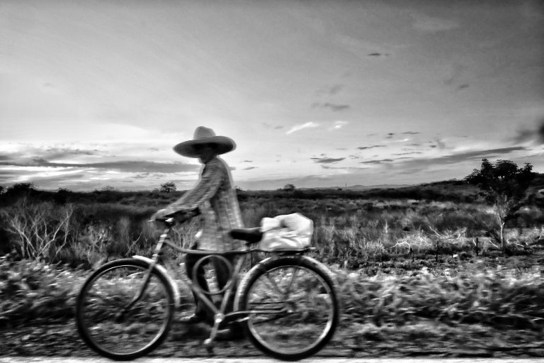 Street photo in Cedro, Brazil by Madson Dias