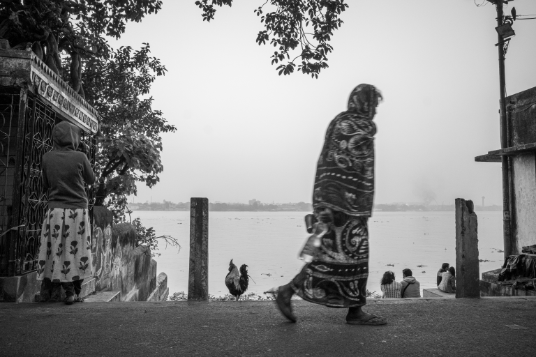 Street photo in Kolkata, India by Zeeshan Chowdhury