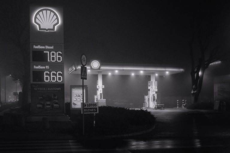 Street photo in Legionowo, Poland by Thocles Warszawski