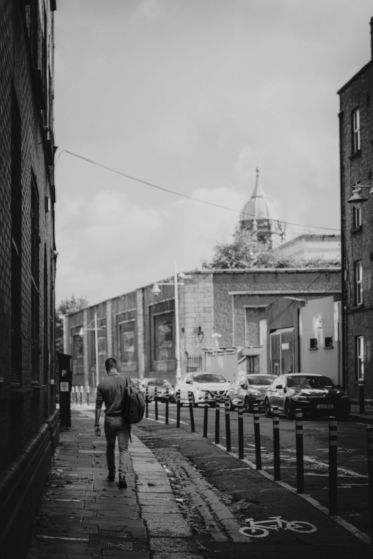 Street photo in Dublin, Ireland by Bruno Ayllon