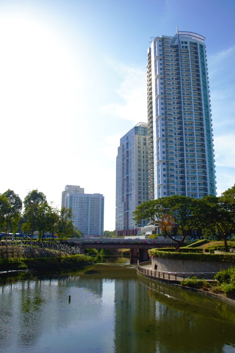 Photo by Aries Aliwalas