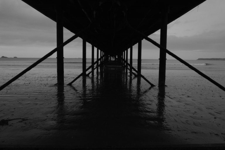 Street photo in Paignton, United Kingdom by Matt Byrne