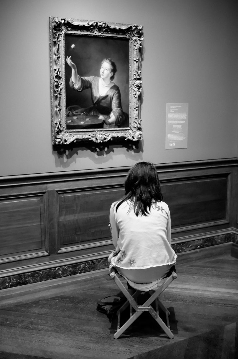 Street photo in Baltimore, United States by Arndt Broecker