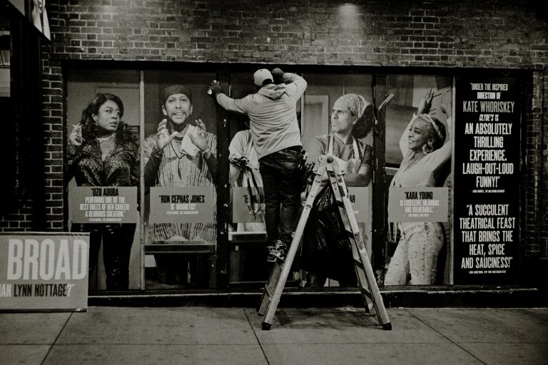 Street photo in New York, United States by Arndt Broecker