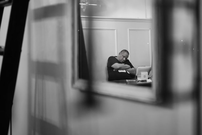 Street photo in East Rutherford, United States by Kurt Slater