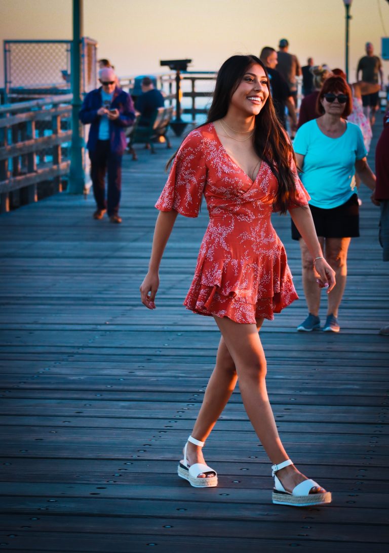Street photo in Seal Beach, United States by Flavio Pereira