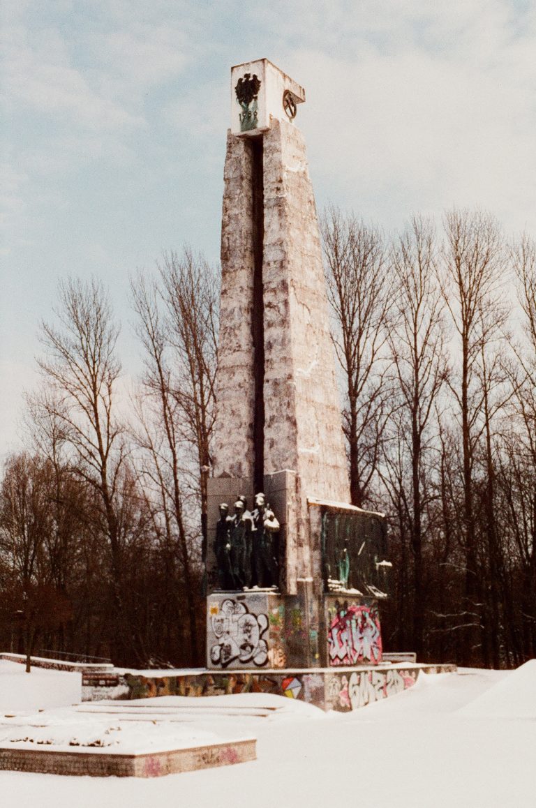 Street photo in Katowice, Poland by Wojciech Bielatowicz