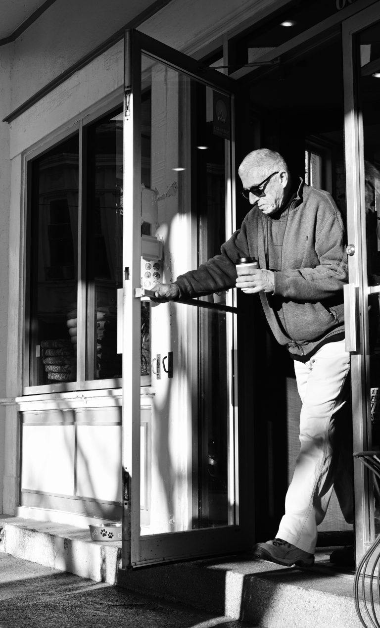Street photo in Bellevue, United States by Dale Dawn
