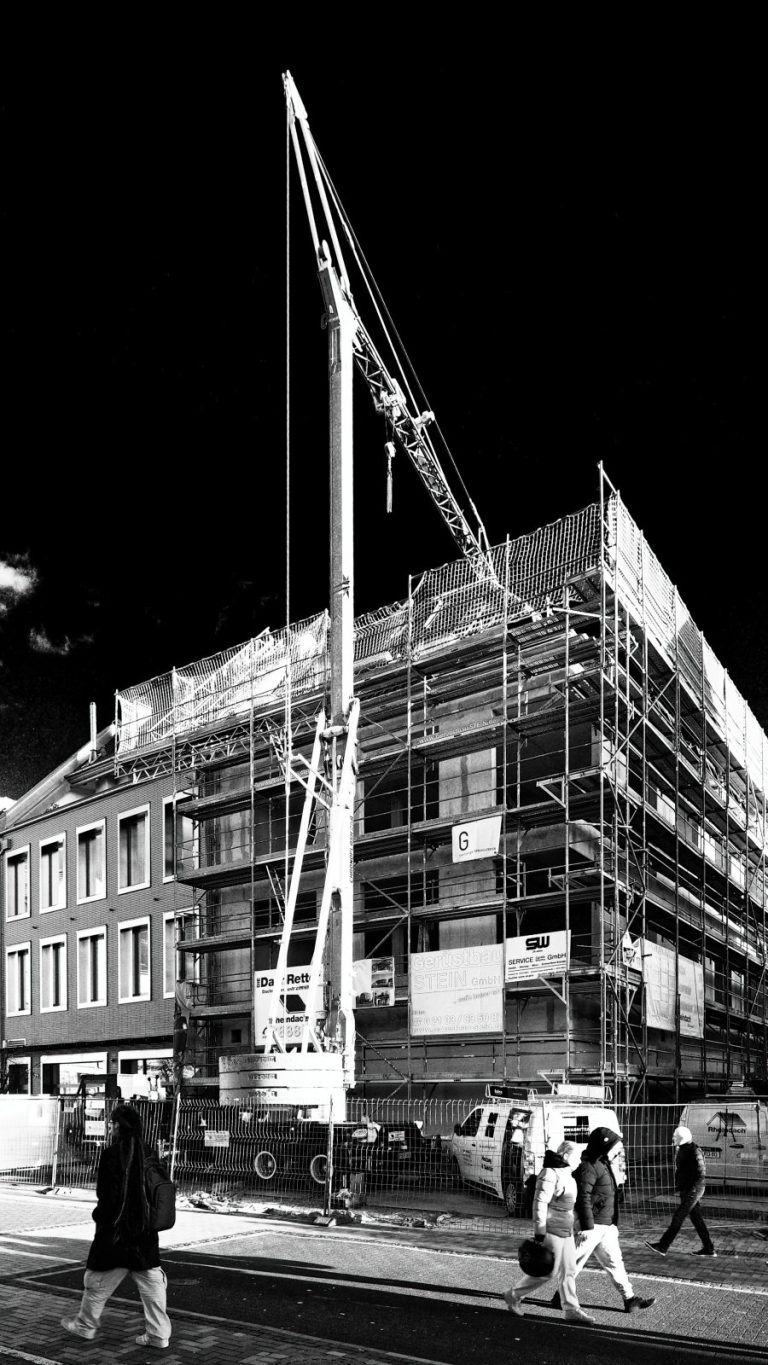 Street photo in Hilden, Germany by Ulrich Steiger
