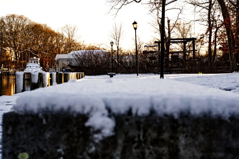 Street photo in Center Moriches, United States by Eric Carrion