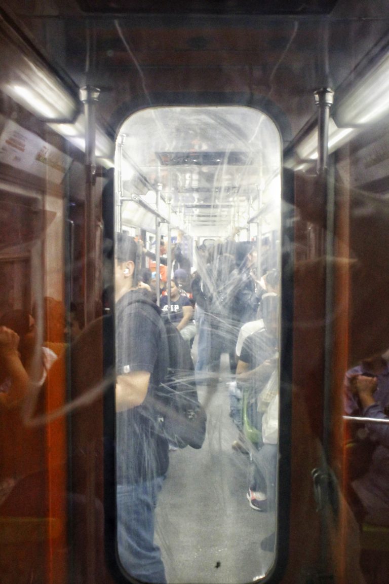 Street photo in Mexico City, Mexico by Luis Ibarra