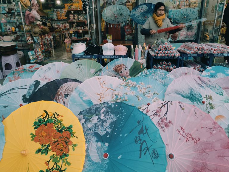 Street photo in Yangzhou, China by Lee Lane