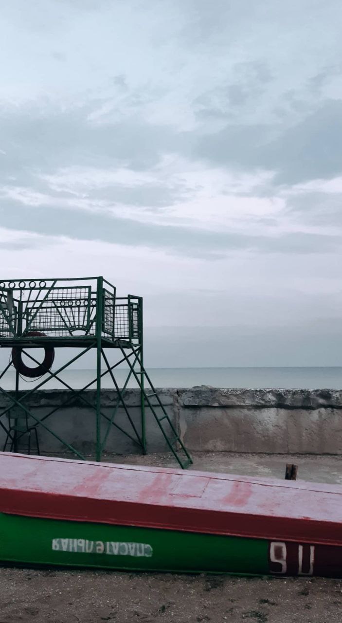 Street photo in Odesa, Ukraine by Yana Kakun