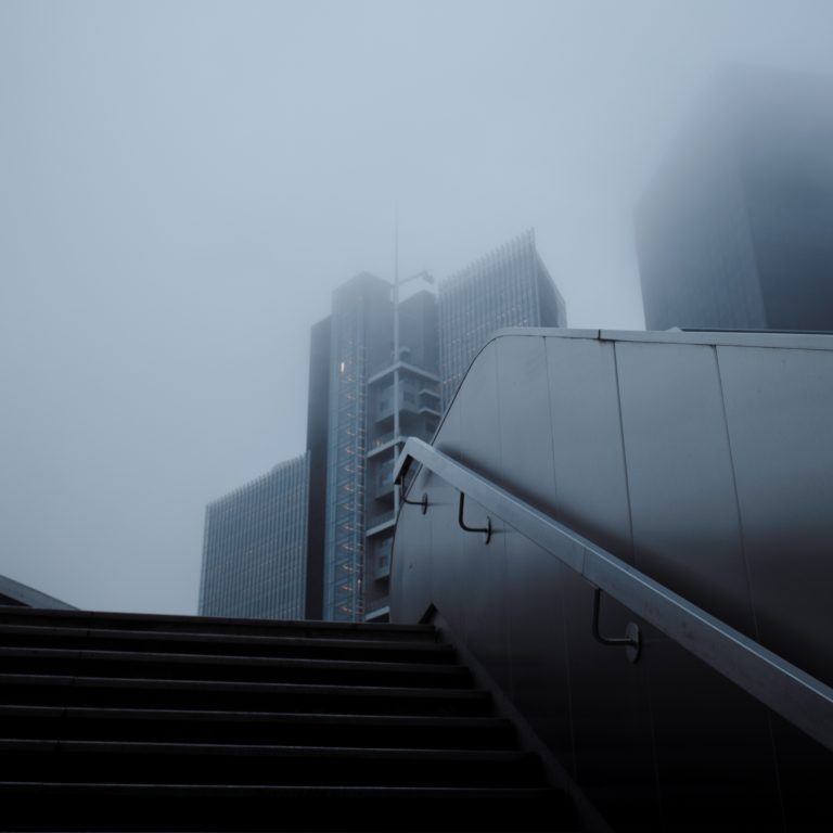 Street photo in La Défense, France by Antoine Marchetti