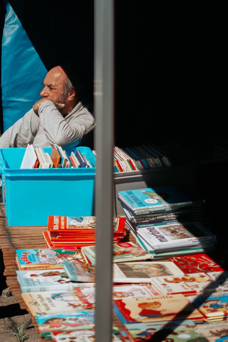 Street photo in Belgium by Duns Fin.