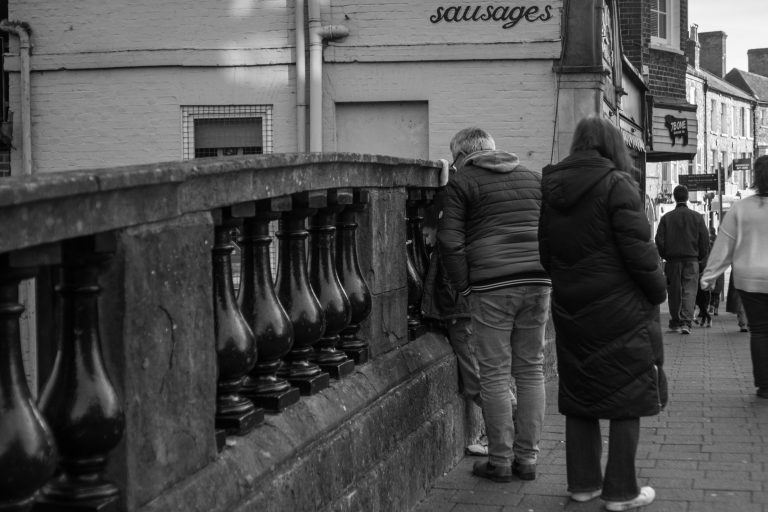 Street photo in Newbury, United Kingdom by Kev Beacham