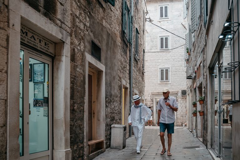 Street photo in Split, Croatia by Marcin Pastuszak