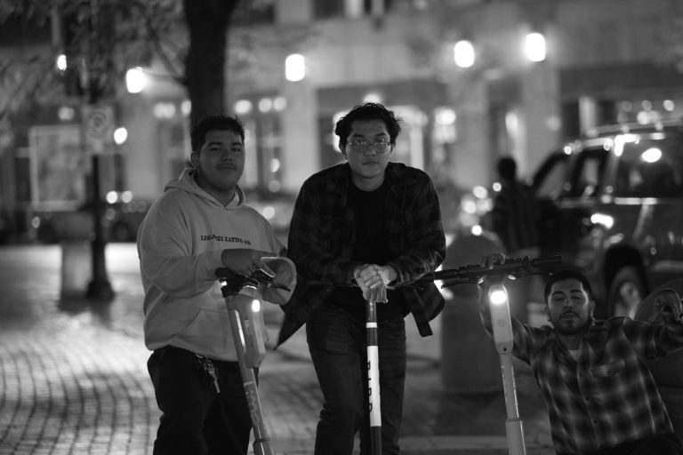 Street photo in Indianapolis, United States by Daniel Van Epps