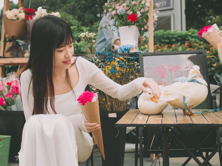 Street photo in Zhuhai, China by Lee-O Lam